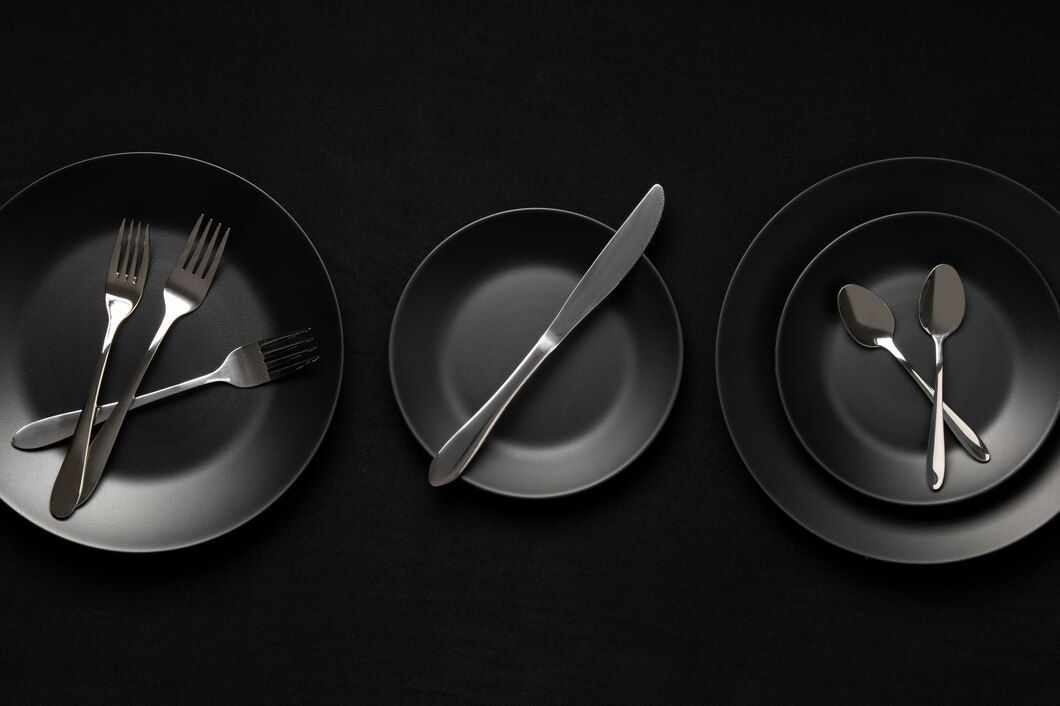 Jak dobrze dobrać zestaw narzędzi do jedzenia dla różnych rodzajów restauracji?