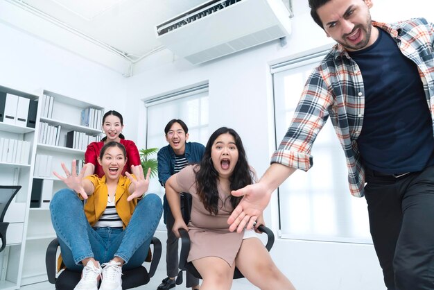 Jak wybrać odpowiedni klimatyzator do domu lub biura?