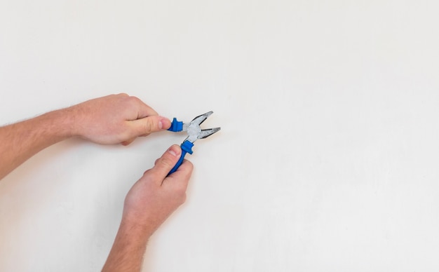 Jak wybrać idealną sofę do małego salonu?